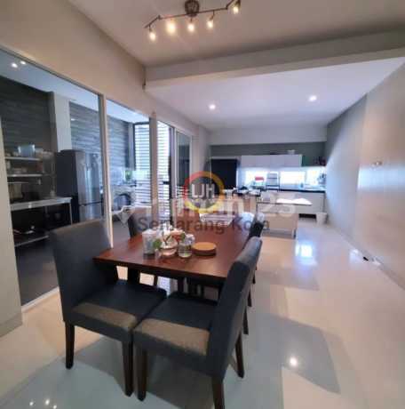 Rumah mewah di Palm Hill Rumah mewah di Palm Hill