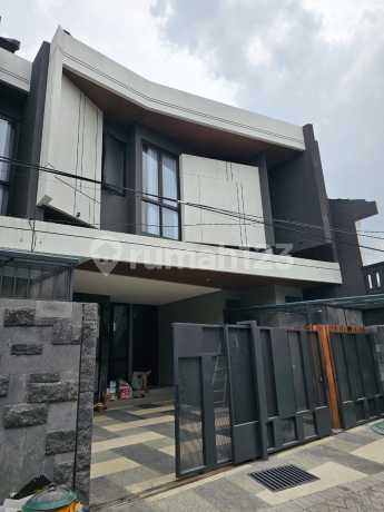 For Sale: Nice Modern Minimalist House in Manyar Indah For Sale: Nice Modern Minimalist House in Manyar Indah