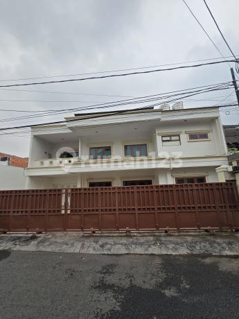 For Sale Luxury House Tebet, 6+3 Bedrooms, 5-Car Garage