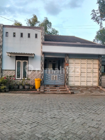 Dijual - Rumah 5 Kamar Area Taman Sidoarjo Cocok Hunian & Usaha