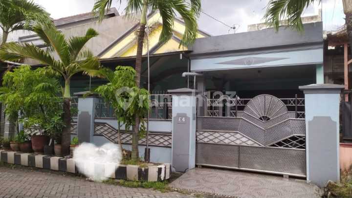 Large House Griya Kebraon Selatan - Land 200M², 1.55M Negotiable