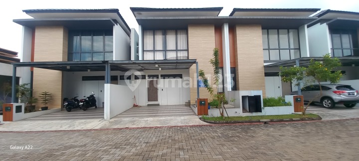 Rumah Cantik di Bawah Harga Pasar.asri, Nyaman & Aman