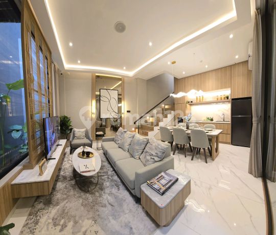 Rumah Mewah 6 M, Samping Tol Dan Depan Rumah Sakit