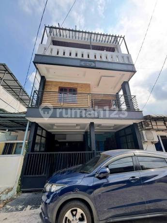Rumah 4 Lantai dengan Harga Terjangkau di Baloi Mas Indah Rumah 4 Lantai dengan Harga Terjangkau di Baloi Mas Indah