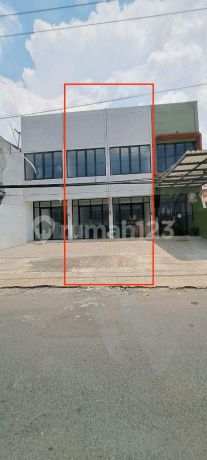 Ruko Komersil Jejer 2 Lantai Baru Gress Lokasi Bratang Binangun