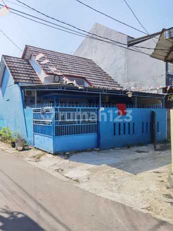 Rumah Nyaman Lokasi Strategis di Cluster Teras Mampang II, Pancoran Mas, Depok Rumah Nyaman Lokasi Strategis di Cluster Teras Mampang II, Pancoran Mas, Depok