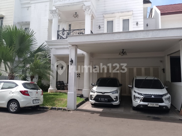 Rumah Clasic Modern Dalam Cluster Dengan Private Pool