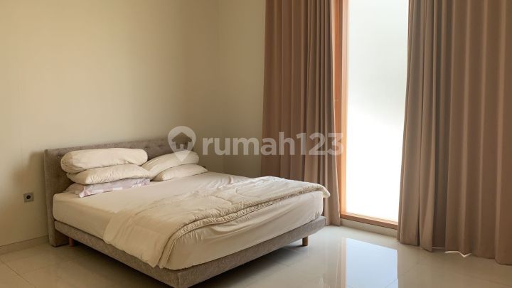 Jual dan Disewakan Rumah Villa Bukit Regency Pakuwon Indah Surabaya Barat Full Furnished
