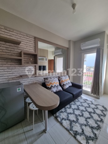 Apartemen Puncak Dharmahusada 2 Br Interior Bersih dan Terawat