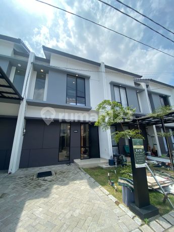 Rumah Baru 2 Lantai Park Sunrise Surabaya Timur Rungkut