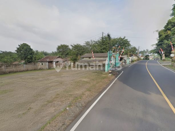 Yogyakarta Land Near Kopi Klotok and UII Campus, Ready to Build with SHM Land Certificate.