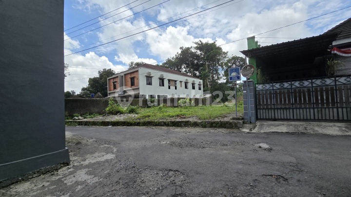Tanah Jogja Cocok Kost Dekat Kampus Uii, Siap Bangun dan Legalitas SHM Pekarangan Tanah Jogja Cocok Kost Dekat Kampus Uii, Siap Bangun dan Legalitas SHM Pekarangan