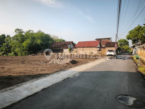 Tanah Jogja Dekat Hotel Hyatt dan Kampus Ugm, Siap Bangun dan Legalitas SHM Pekarangan Tanah Jogja Dekat Hotel Hyatt dan Kampus Ugm, Siap Bangun dan Legalitas SHM Pekarangan