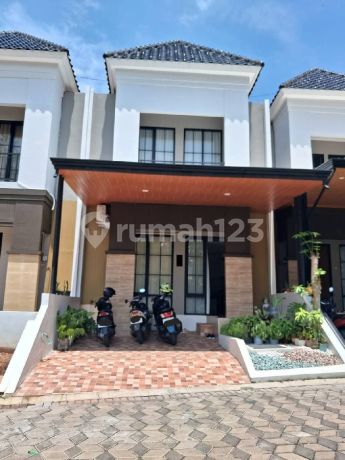 Rumah 2 Lantai Huninempel Puri Asri Perdana Padangsari,Banyumanik