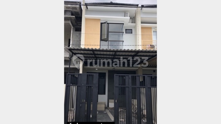 Rumah Baru Modern di Royal Paka Residence - 3KT, 3KM, Strategis