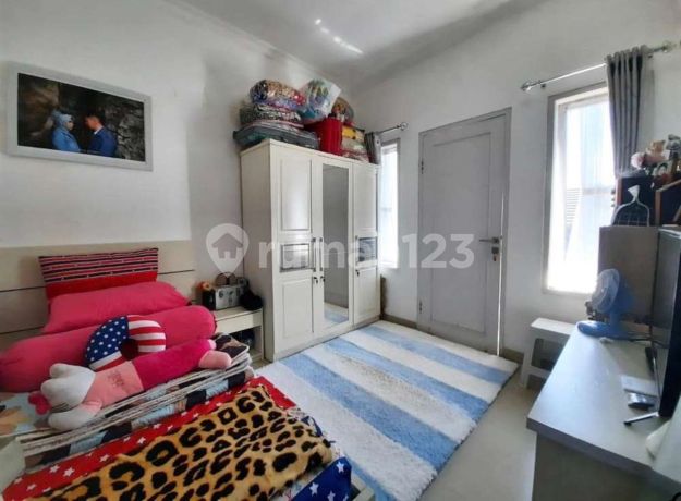 Di Jual Rumah di Komplek Santosa Asih Bandung 2 Lantai Di Jual Rumah di Komplek Santosa Asih Bandung 2 Lantai