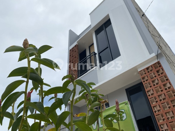 Rumah Bagus SHM Cimanggis, Depok Vanilla Premier Rumah Bagus SHM Cimanggis, Depok Vanilla Premier