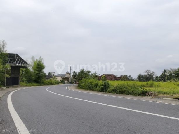 Strategic Land in Yogyakarta, 5 Minutes to Panti Nugroho Hospital, Suitable for Villa Strategic Land in Yogyakarta, 5 Minutes to Panti Nugroho Hospital, Suitable for Villa