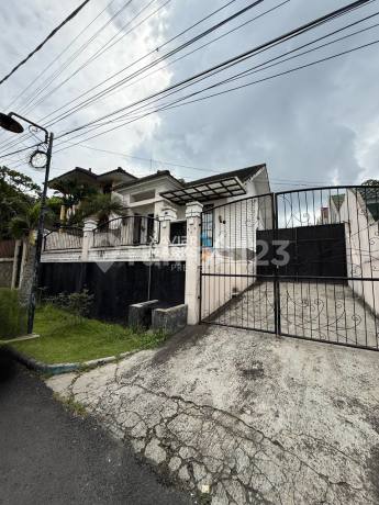 Ready-to-Occupy House for Sale in Puncak Dieng Housing Estate, Malang ✨