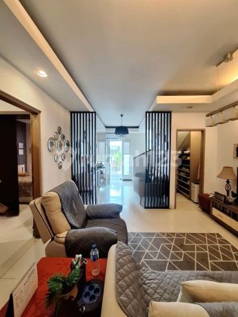 Rumah Cantik 2,5 Lt Emerald Townhouse Bintaro Terawat Siap Huni