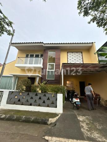 Dijual Rumah 2 Lantai Cantik Dalam Komplek di Cirendeu Ciputat Timur Fully Furnished