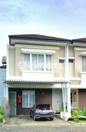 Luxury 2-Story House with SHM Ready to Occupy in Tanjung Bunga
