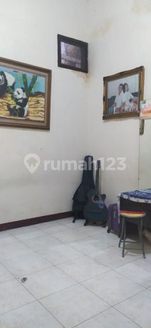 House in Rungkut Harapan with Carport