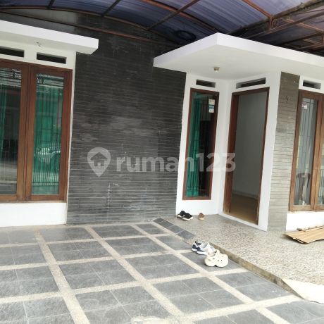 Dijual Rumah 2 Lantai di Perum Ciganitri Permai 2 Bandung