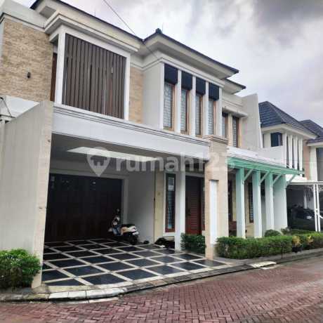 Rumah Mewah di The Pavillion Ciracas , Jak-Tim , Selangkah ke Stasiun LRT & Tol Jorr!