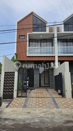 Dijual Rumah Mewah Baru Gress, Baruk Barat