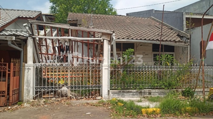 Dijual Rumah Hitung Tanah Rungkut Mapan Barat