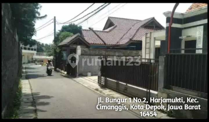 For Sale: House Near LRT Cibubur Station, Negotiable Price For Sale: House Near LRT Cibubur Station, Negotiable Price
