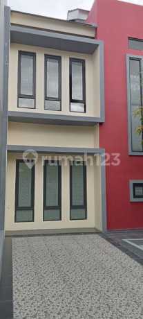 Rumah 2 Lantai Siap Huni di Cibubur Mansion, Bogor Rumah 2 Lantai Siap Huni di Cibubur Mansion, Bogor