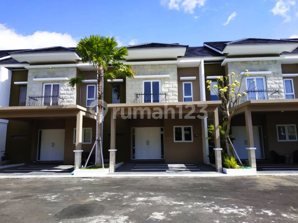 Rumah Minimalis 2 Lantai di Perumahan Harvestland Jimbaran, Bali