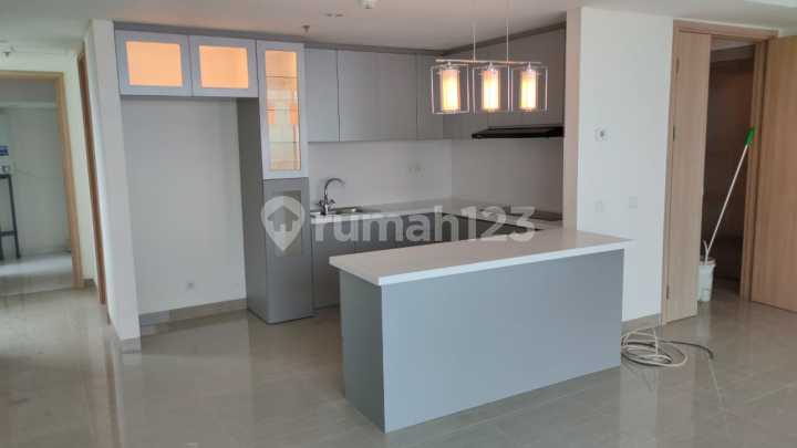 Disewakan Hillcrest House Semi Furnish Lipo Karawaci