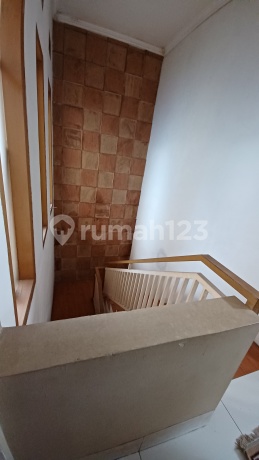 Rumah Dalam Komplek Antapani Town House Siap Huni