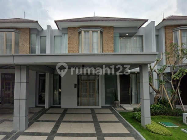 For Sale 2-Story House in Grand Pakuwon Cluster Brisbane -