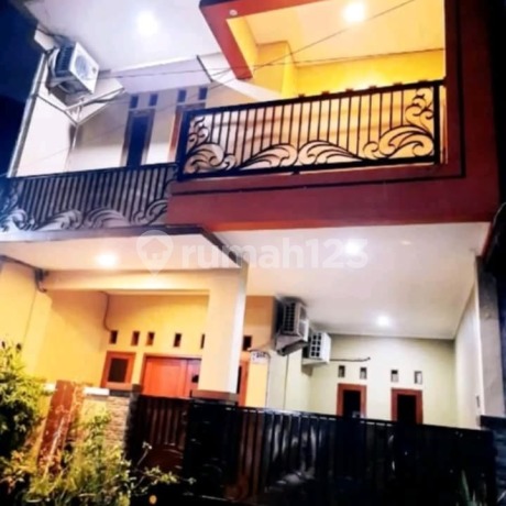 Print Profit, 2-story house in Perumnas 1 with access to toll roads, LRT, and KRL at a super special price. Print Profit, 2-story house in Perumnas 1 with access to toll roads, LRT, and KRL at a super special price.