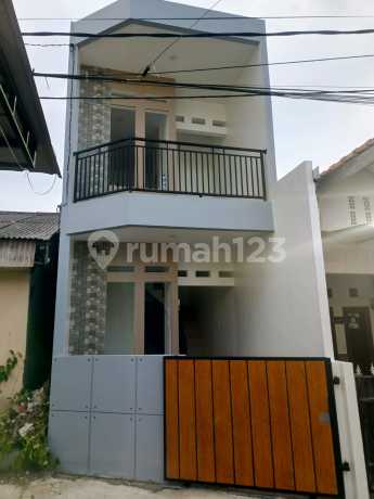 Rumah 2 Lantai Peninggilan H.mencong