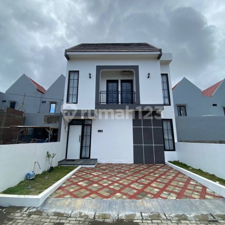 Mahkota Alfatih, Rumah Mewah di Pinggir Kota Cilacap, Akses Mudah Mahkota Alfatih, Rumah Mewah di Pinggir Kota Cilacap, Akses Mudah