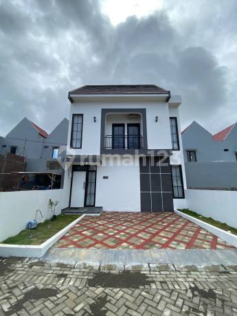1 Unit Terakhir di Perumahan Mahkota Alfatih, 2 Lantai, 3 Kamar Tidur 1 Unit Terakhir di Perumahan Mahkota Alfatih, 2 Lantai, 3 Kamar Tidur