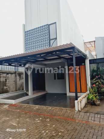 Dijual Rumah 2 Lantai Siap Huni di Perumahan Ciputat Dijual Rumah 2 Lantai Siap Huni di Perumahan Ciputat