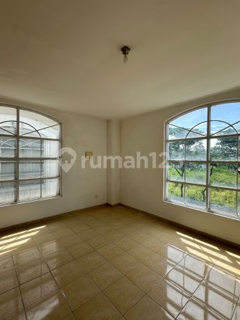 Dijual Ruko Siap Huni Lokasi Strategis di Serpong Dijual Ruko Siap Huni Lokasi Strategis di Serpong