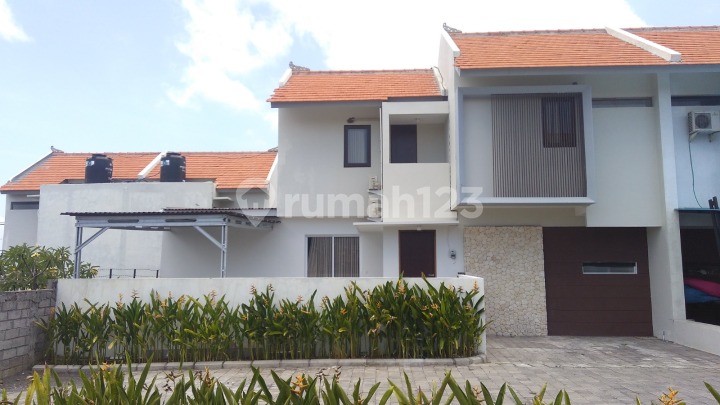 Rumah Modern 2 Lantai Siap Huni