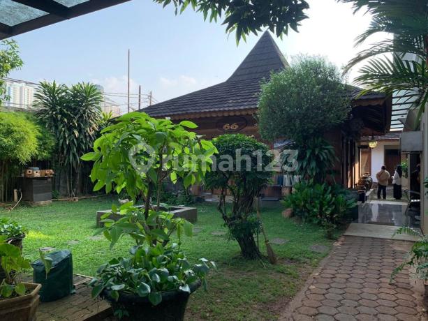 Rumah Siap Huni di Simprug Area