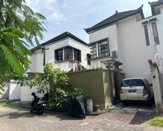 Rumah Sunset di Nusa Dua Highland - Minimalis, Elegan & Siap Huni!