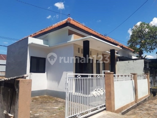 New Panji Executive - Rumah Minimalis Elegan, Hadap Timur Laut