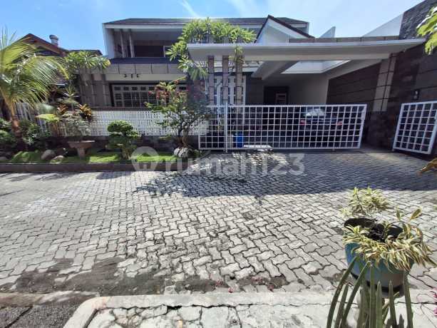 Rumah Mewah di Komplek Tasbih 1, Medan