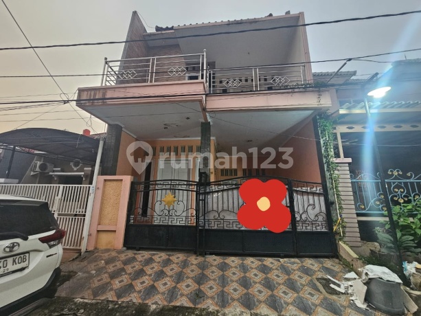 Dijual Rumah 2Lantai di Duta Bumi Harapan Indah Bekasi