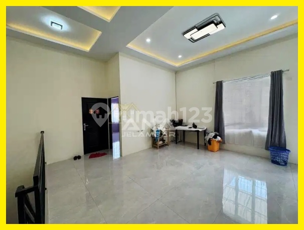 Ana Rumah Kav Polri Luas 9X15m 2Lt Semi Furnish Lingkungan Nyaman Jelambar - * Good- Deal !!*